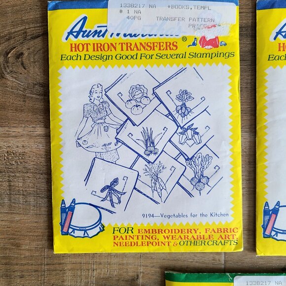 Vintage Aunt Martha's Hot Iron Transfers. - Picture 2 of 8